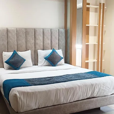 Hotel Galaxy Delhi